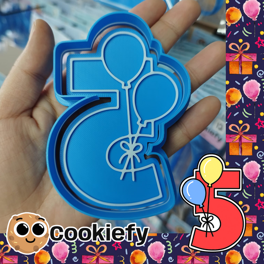Cinco con globos